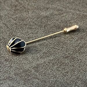Vintage Clam Shell Napier Stick Pin